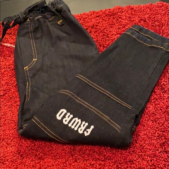 Frwrd Clothing - Picture 1 of 4